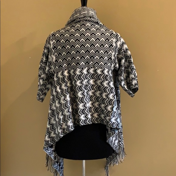 Sweater - Picture 3 of 3